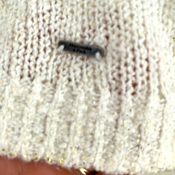 ABERCROMBIE & FITCH Cream Lace Sleeve Gold Fleck Pullover Sweater Size S - Picture 7 of 8